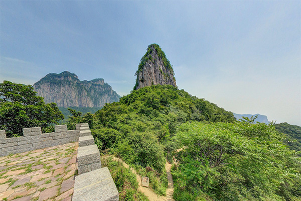 蜡烛峰