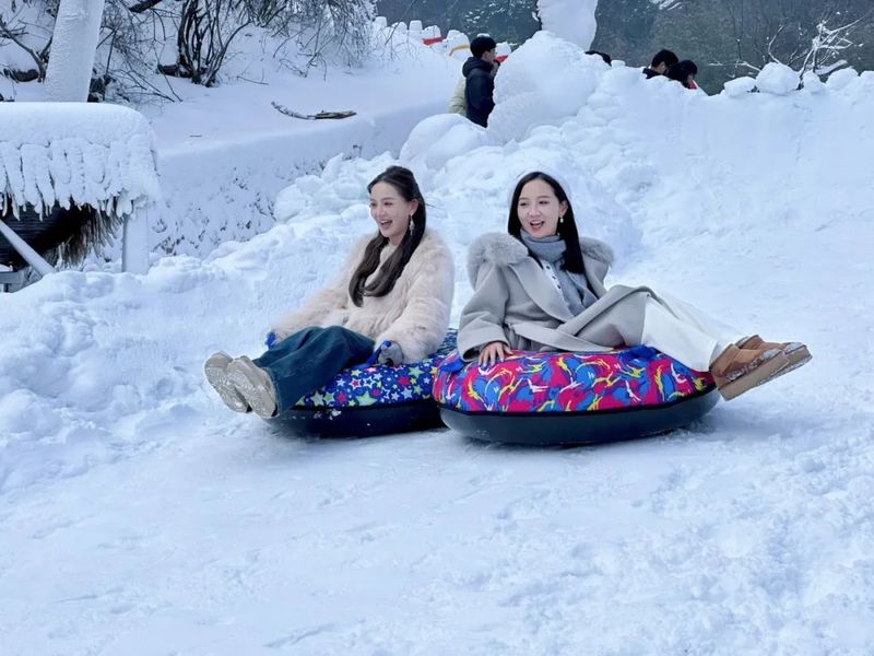 元旦丨燃情冰雪八里沟,与您共赴新征程!