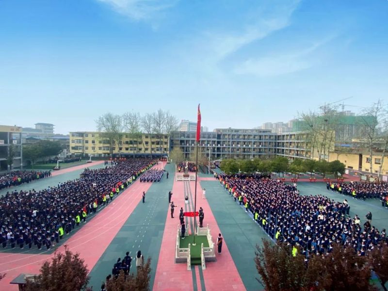 爱国主义教育宣讲团进校园，让爱国植于心、践于行！